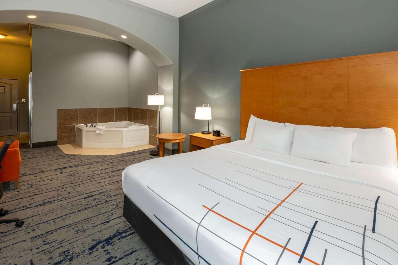 La Quinta By Wyndham Bridgeport Otel Dış mekan fotoğraf