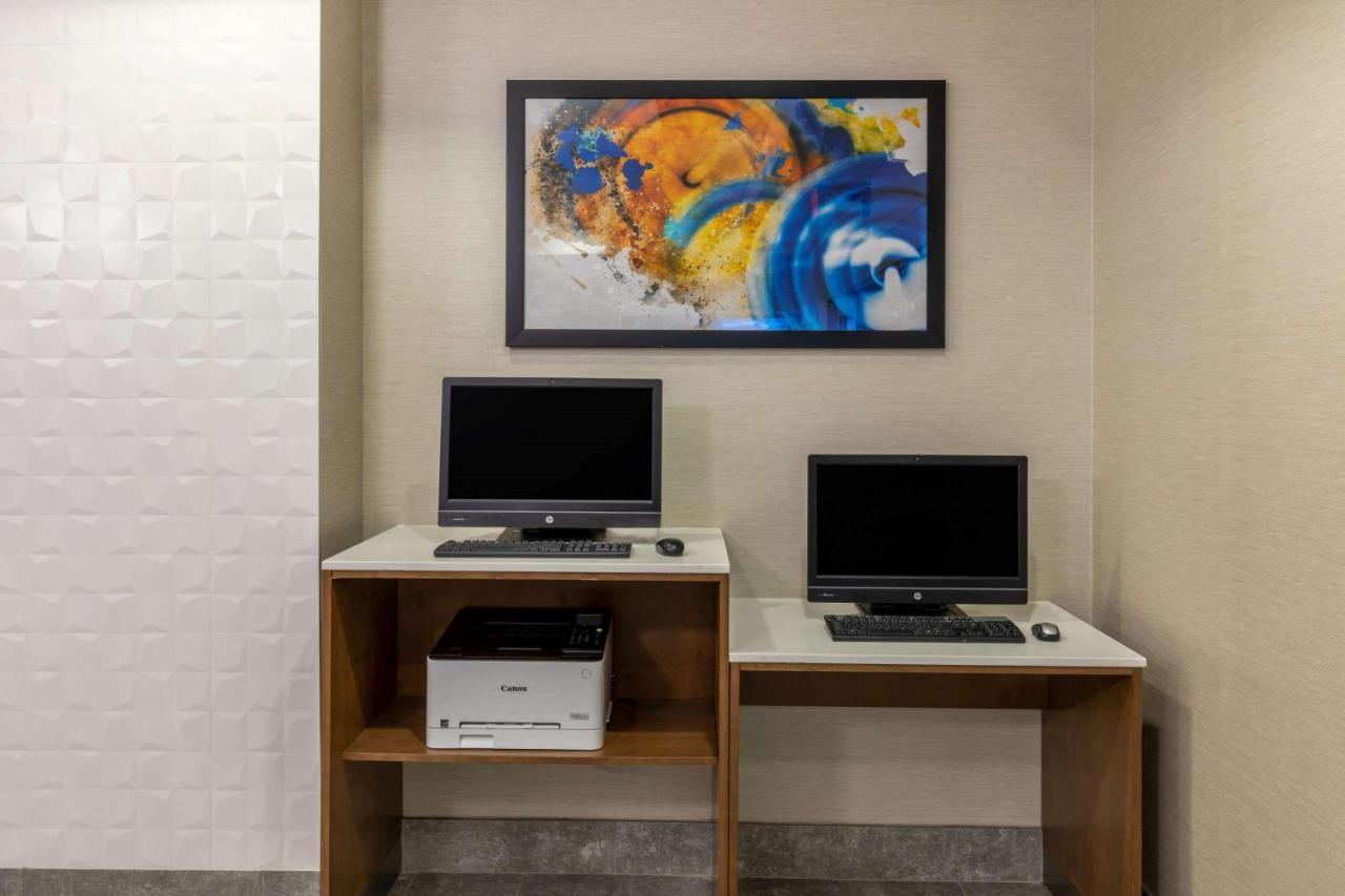 La Quinta By Wyndham Bridgeport Otel Dış mekan fotoğraf
